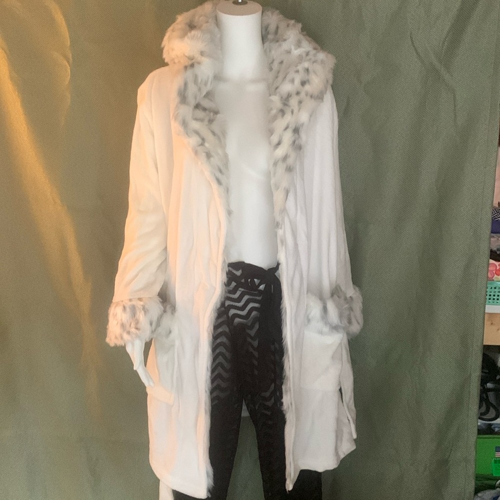 Pottery barn, teens ,three-quarter length with fake fur trim